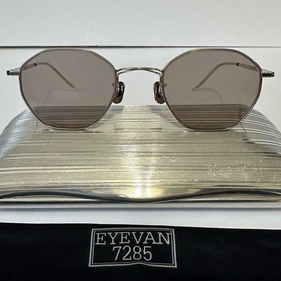 Eyevan 7285 Titanium Rim Sunglasses Style 722 Grey Lens size 49-22-148 - Picture 2 of 6
